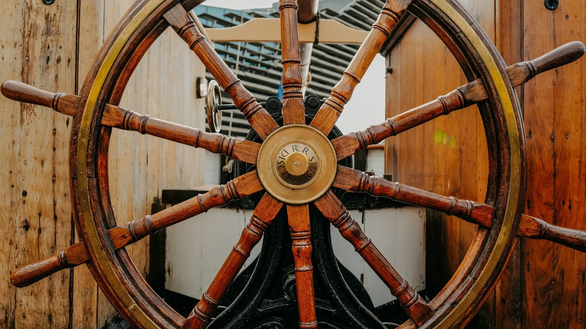 <p>100 Years of Oceanographic Science</p>
